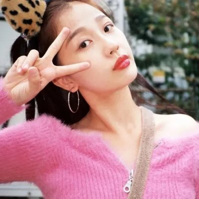 属于她们的片刻